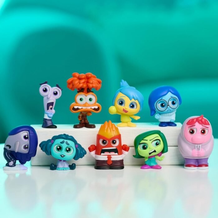 JUST PLAY: DISNEY DOORABLES - Inside Out 2 (Intensamente 2) Pack de 9 figuras v5