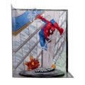 MCFARLANE TOYS: MARVEL - Spider Man 1:10th Scale Collectible with Scene (The Amazing Spider Man #302)