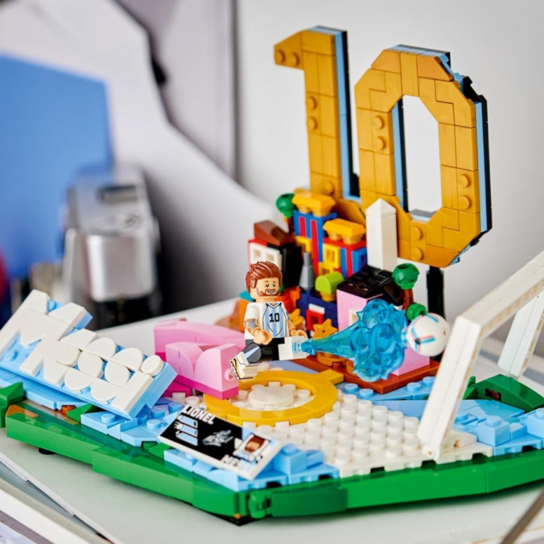 LEGO Editions: Lionel Messi LM10 Argentina